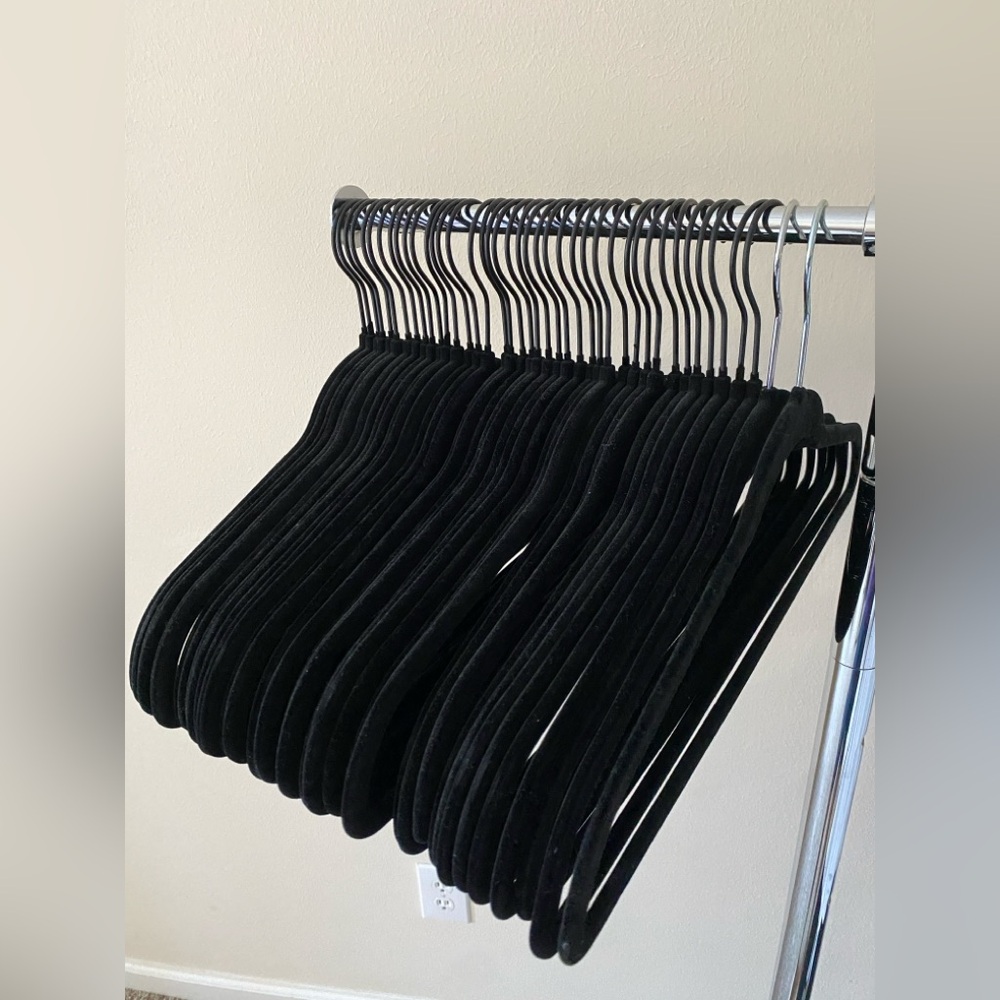 50 Basics Slim, Velvet, Non-Slip Suit Clothes Hangers, Black 17.24 x 9.06 x 0.24